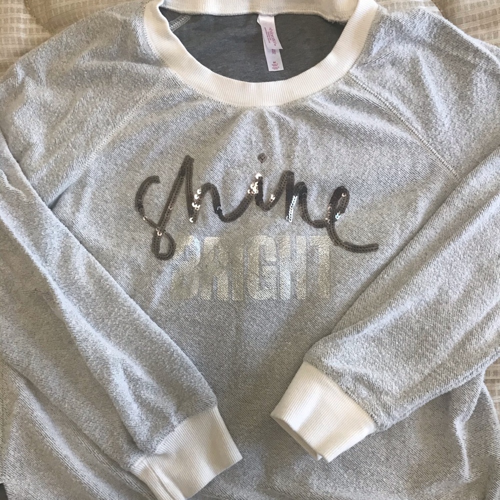 Xhilaration sweater/sweat shirt